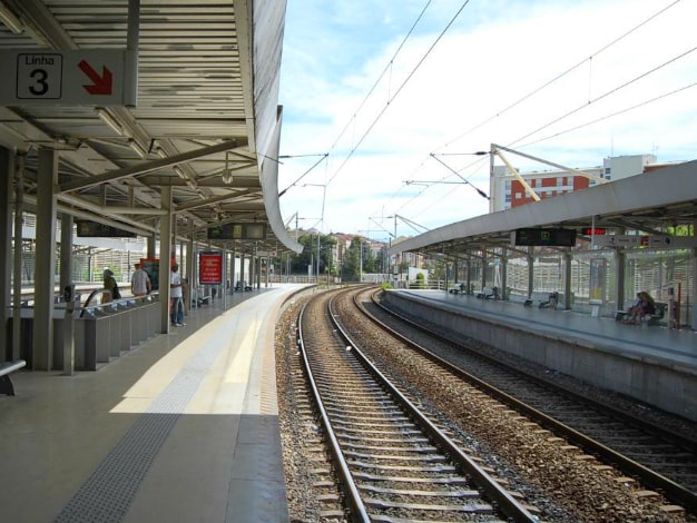 Plataforma da Estação de Sete Rios de Lisboa